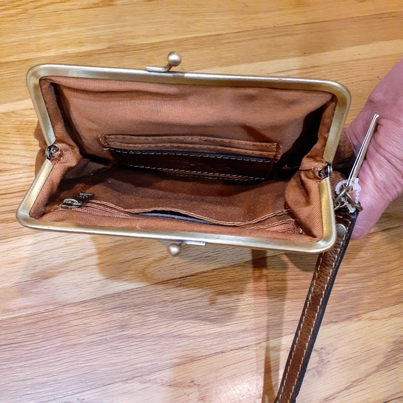 Patricia Nash Lg Seven Cognac Distress Leather Kiss- Lock Wristlet Clutch Bag OS - Picture 2 of 3